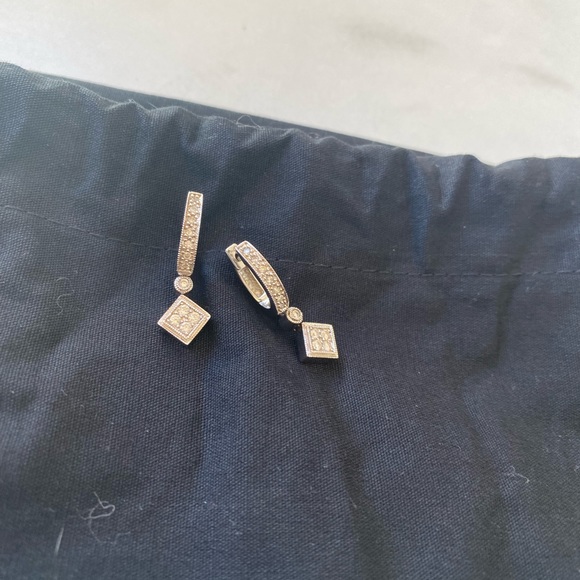 CRYSTAL EARRINGS 💍 - Picture 2 of 7